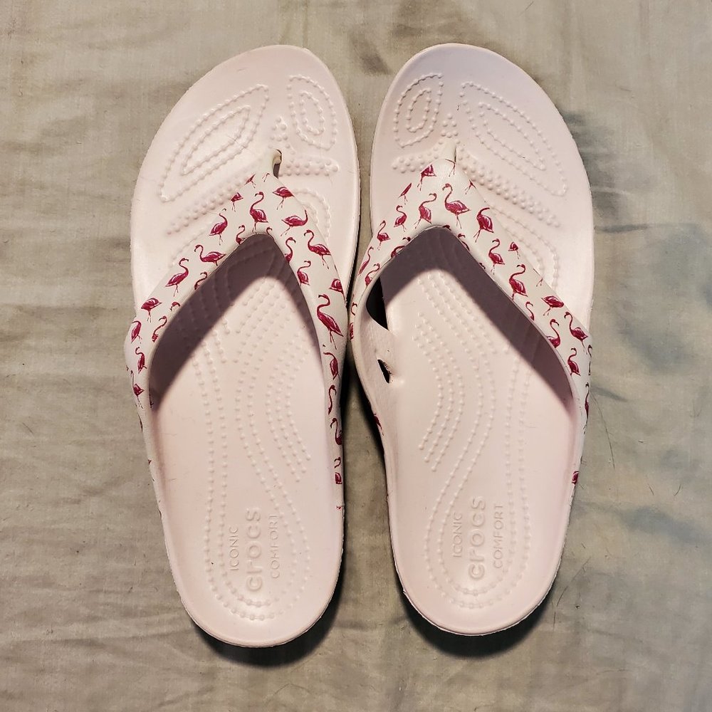 NWOT crocs kadee II printed flamingo flip